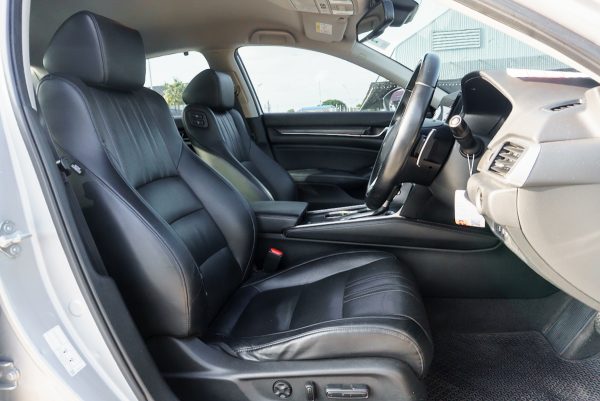 HONDA ACCORD 2.0 HYBRID AT ปี 2019 - Image 11