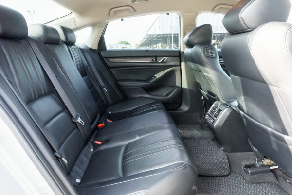 HONDA ACCORD 2.0 HYBRID AT ปี 2019 - Image 13