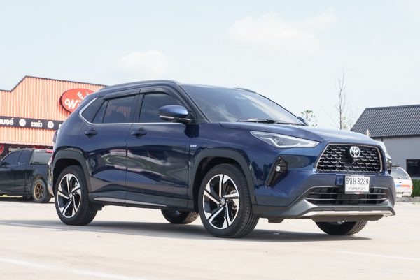 TOYOTA YARIS CROSS 1.5 HEV PREMIUM LUXURY 2024 - Image 5