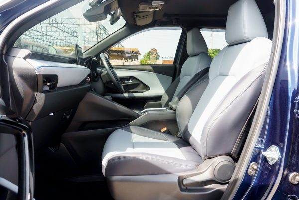 TOYOTA YARIS CROSS 1.5 HEV PREMIUM LUXURY 2024 - Image 15