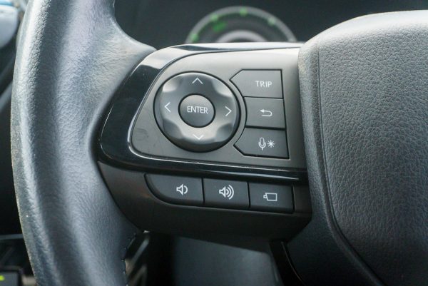 TOYOTA YARIS CROSS 1.5 HEV PREMIUM LUXURY 2024 - Image 18