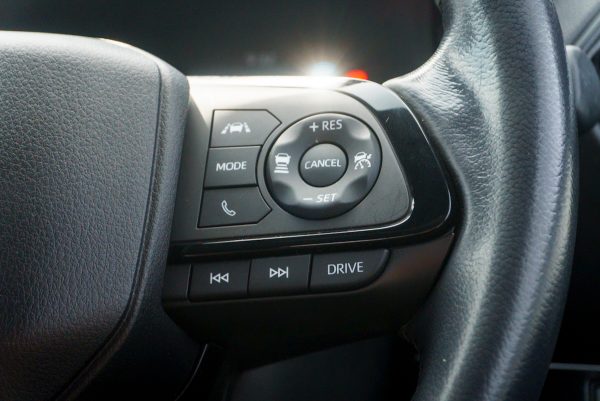 TOYOTA YARIS CROSS 1.5 HEV PREMIUM LUXURY 2024 - Image 19