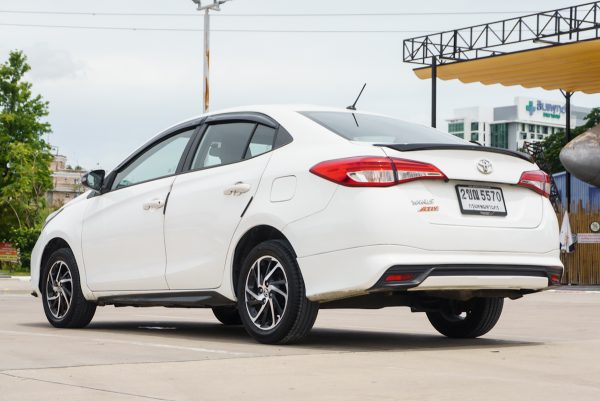 TOYOTA YARIS ATIV 1.2 SPORT AT ปี 2020 - Image 9