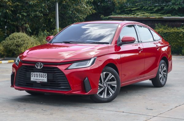 TOYOTA YARIS ATIV 1.2 SPORT AT ปี 2023 - Image 2