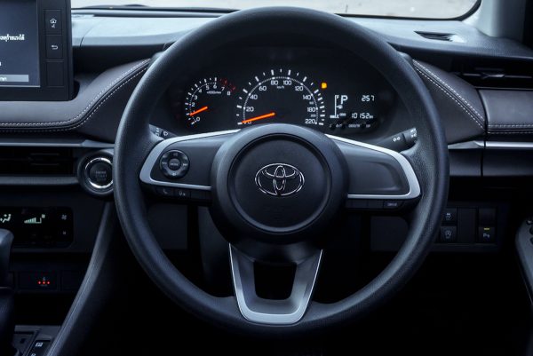 TOYOTA YARIS ATIV 1.2 SPORT AT ปี 2023 - Image 16