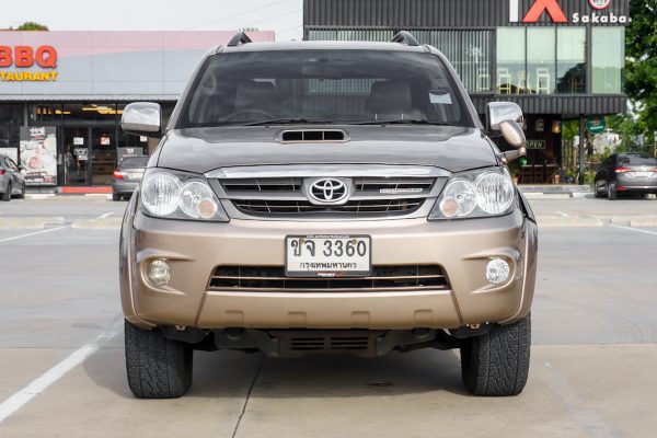 TOYOTA FORTUNER 3.0 V 4WD AT 2006 (ขายสด) - Image 4