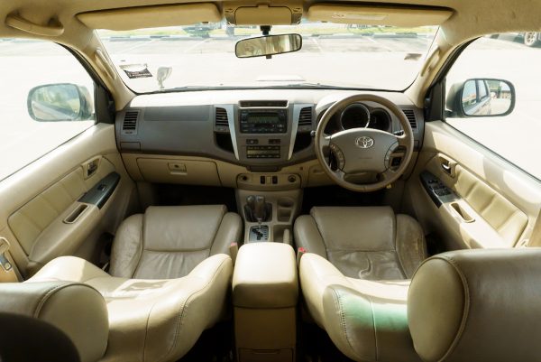 TOYOTA FORTUNER 3.0 V 4WD AT 2006 (ขายสด) - Image 15