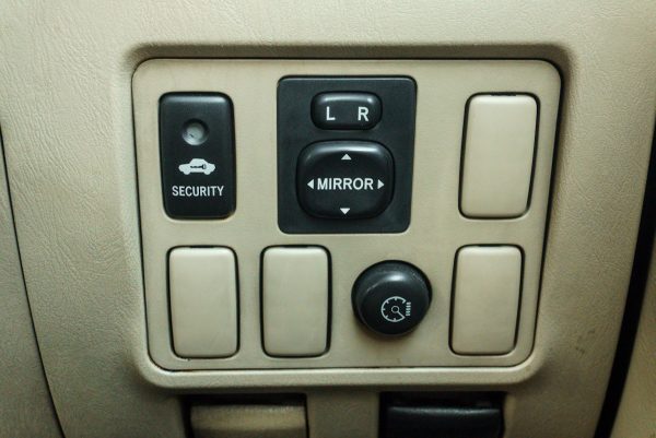 TOYOTA FORTUNER 3.0 V 4WD AT 2006 (ขายสด) - Image 24