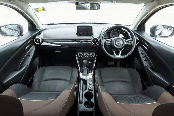 MAZDA 2 1.3 C ปี2021 (งท7509) - Image 14