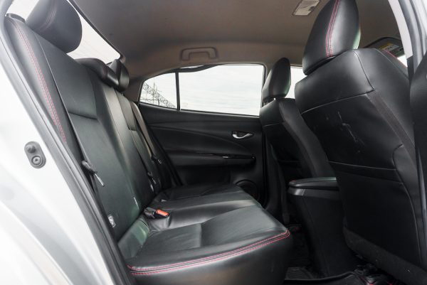 TOYOTA YARIS ATIV 1.2 S+ ปี2019 (กพ2764) - Image 12