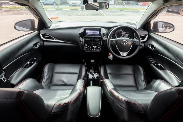 TOYOTA YARIS ATIV 1.2 S+ ปี2019 (กพ2764) - Image 15