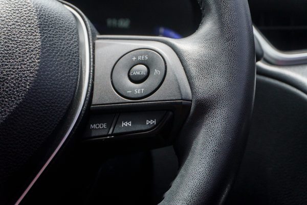 TOYOTA COROLLA CROSS 1.8 HYBRID PREMIUM ปี2023 (ขต7804) - Image 19