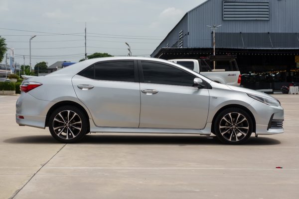 TOYOTA ALTIS 1.8 ESPORT OPTION ปี2019 (9กง1430) - Image 6