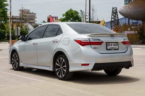 TOYOTA ALTIS 1.8 ESPORT OPTION ปี2019 (9กง1430) - Image 9