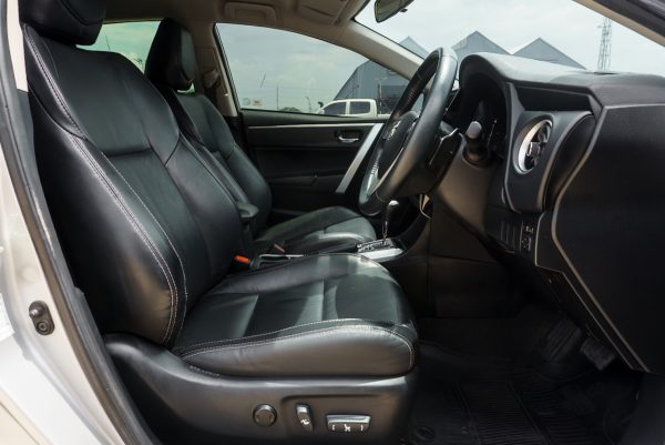 TOYOTA ALTIS 1.8 ESPORT OPTION ปี2019 (9กง1430) - Image 11