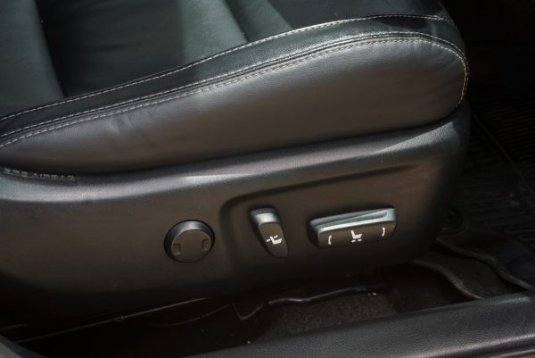 TOYOTA ALTIS 1.8 ESPORT OPTION ปี2019 (9กง1430) - Image 12
