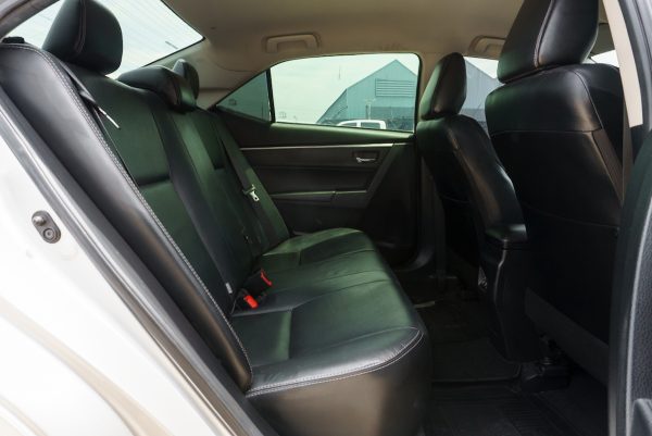 TOYOTA ALTIS 1.8 ESPORT OPTION ปี2019 (9กง1430) - Image 13