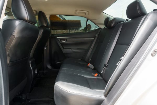 TOYOTA ALTIS 1.8 ESPORT OPTION ปี2019 (9กง1430) - Image 14