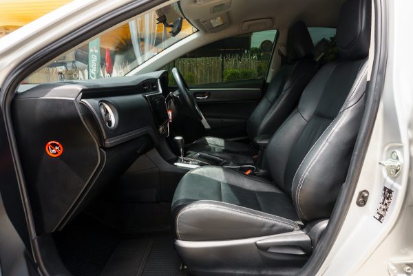 TOYOTA ALTIS 1.8 ESPORT OPTION ปี2019 (9กง1430) - Image 15