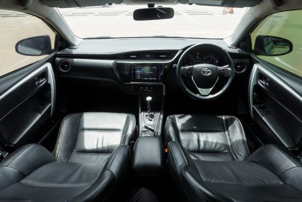 TOYOTA ALTIS 1.8 ESPORT OPTION ปี2019 (9กง1430) - Image 16