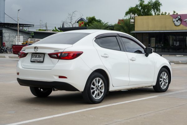 MAZDA 2 1.3 SEDAN HIGH CONNECT AT ปี2016 (5กล3841) - Image 7