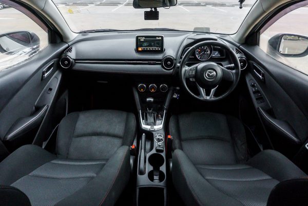 MAZDA 2 1.3 SEDAN HIGH CONNECT AT ปี2016 (5กล3841) - Image 14
