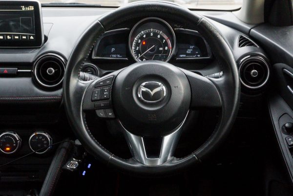 MAZDA 2 1.3 SEDAN HIGH CONNECT AT ปี2016 (5กล3841) - Image 15