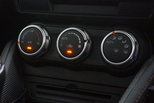 MAZDA 2 1.3 SEDAN HIGH CONNECT AT ปี2016 (5กล3841) - Image 19