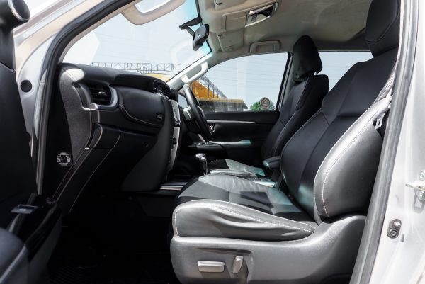 TOYOTA FORTUNER 2.4 V AT ปี 2020 (1ขธ7201) - Image 15
