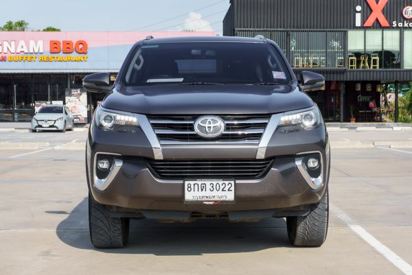 TOYOTA FORTUNER 2.4 V AT ปี 2019 (8กต3022) - Image 4