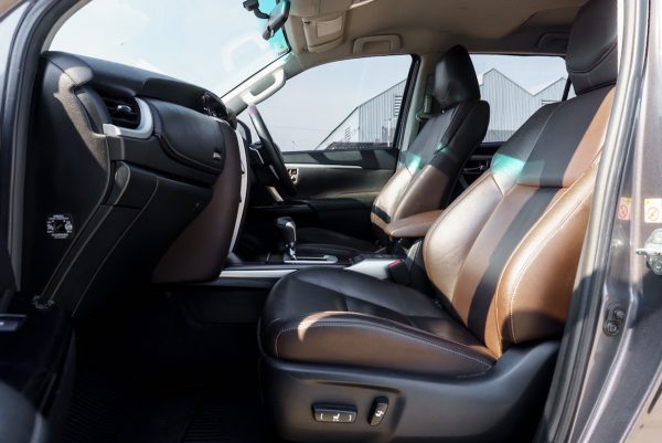 TOYOTA FORTUNER 2.4 V AT ปี 2019 (8กต3022) - Image 14