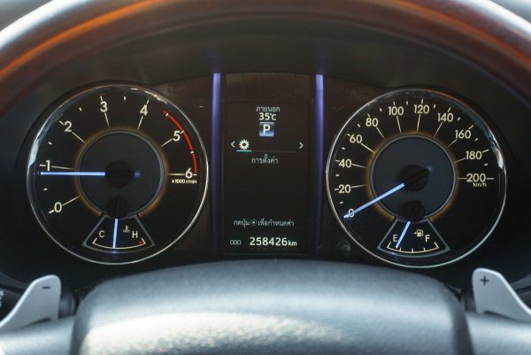 TOYOTA FORTUNER 2.4 V AT ปี 2019 (8กต3022) - Image 39
