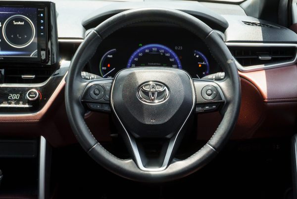 TOYOTA COROLLA CROSS 1.8 HYBRID PREMIUM ปี2021 (2ขฐ5230) - Image 17