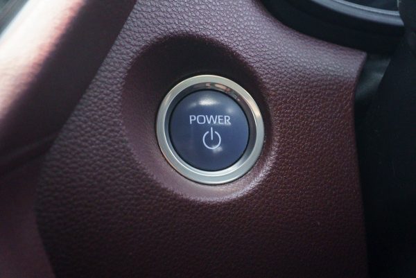 TOYOTA COROLLA CROSS 1.8 HYBRID PREMIUM ปี2021 (2ขฐ5230) - Image 24