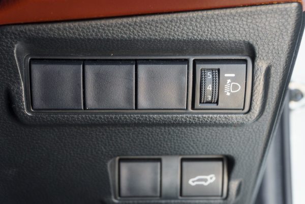 TOYOTA COROLLA CROSS 1.8 HYBRID PREMIUM ปี2021 (2ขฐ5230) - Image 26