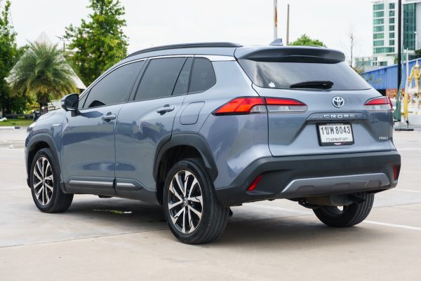 TOYOTA COROLLA CROSS 1.8 HYBRID PREMIUM SAFETY ปี2021 (1ขพ8043) - Image 9