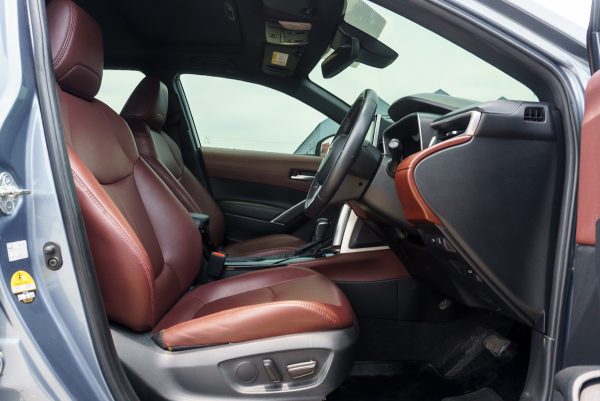 TOYOTA COROLLA CROSS 1.8 HYBRID PREMIUM SAFETY ปี2021 (1ขพ8043) - Image 11