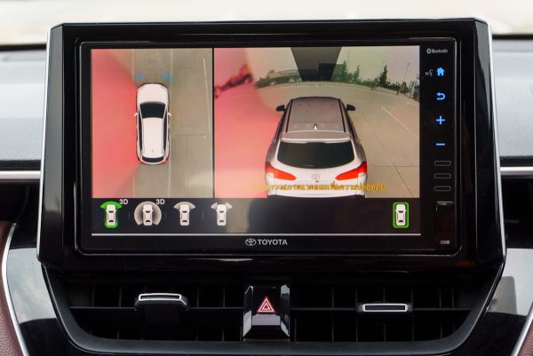 TOYOTA COROLLA CROSS 1.8 HYBRID PREMIUM SAFETY ปี2021 (1ขพ8043) - Image 20
