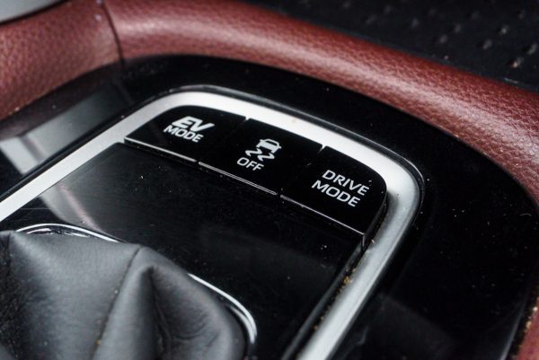 TOYOTA COROLLA CROSS 1.8 HYBRID PREMIUM SAFETY ปี2021 (1ขพ8043) - Image 23