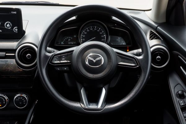 MAZDA 2 1.3 C ปี2022 จด2023 (4ขฒ9435) - Image 16