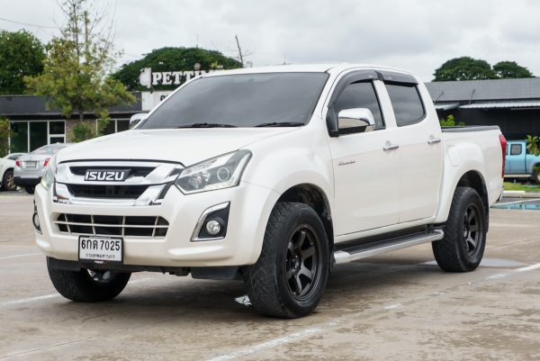 ISUZU D-MAX CAB4 1.9 Z PRETIGE AT ปี2017 (6กด7025) - Image 3