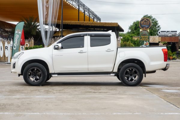 ISUZU D-MAX CAB4 1.9 Z PRETIGE AT ปี2017 (6กด7025) - Image 10