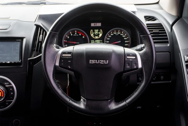 ISUZU D-MAX CAB4 1.9 Z PRETIGE AT ปี2017 (6กด7025) - Image 17