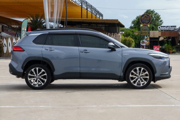 TOYOTA COROLLA CROSS 1.8 HYBRID PREMIUM SAFETY ปี2021 (2ขช1027) - Image 6