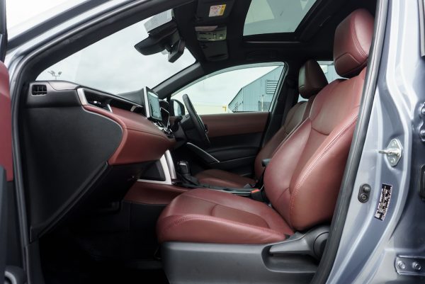 TOYOTA COROLLA CROSS 1.8 HYBRID PREMIUM SAFETY ปี2021 (2ขช1027) - Image 15