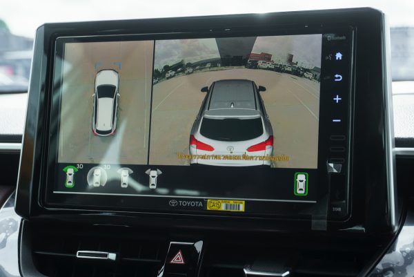 TOYOTA COROLLA CROSS 1.8 HYBRID PREMIUM SAFETY ปี2021 (2ขช1027) - Image 20