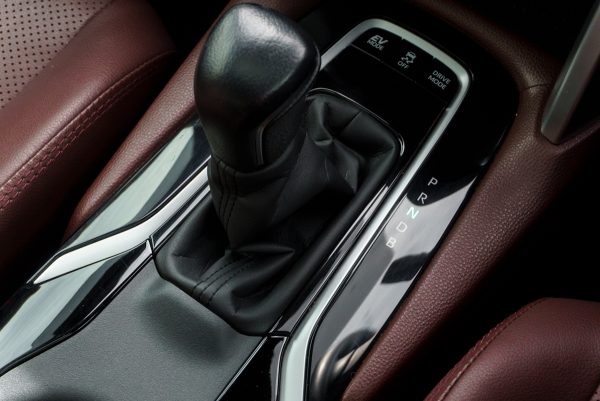 TOYOTA COROLLA CROSS 1.8 HYBRID PREMIUM SAFETY ปี2021 (2ขช1027) - Image 22