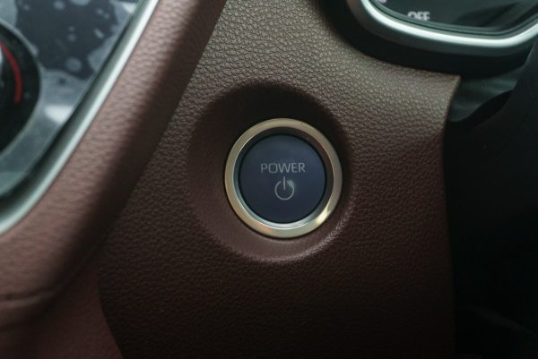 TOYOTA COROLLA CROSS 1.8 HYBRID PREMIUM SAFETY ปี2021 (2ขช1027) - Image 24
