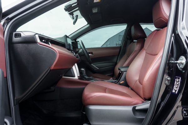 TOYOTA COROLLA CROSS 1.8 HYBRID PREMIUM ปี2020 (1ขษ5154) - Image 15