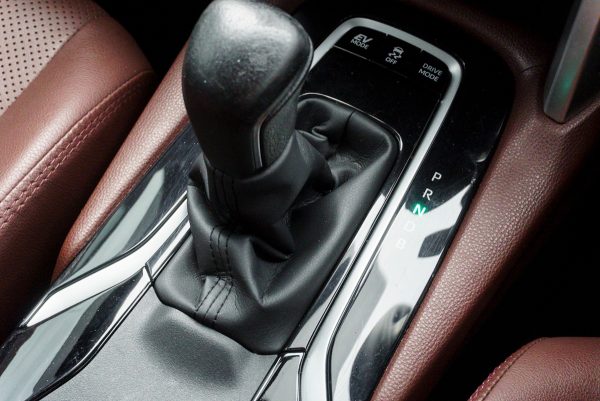 TOYOTA COROLLA CROSS 1.8 HYBRID PREMIUM ปี2020 (1ขษ5154) - Image 22
